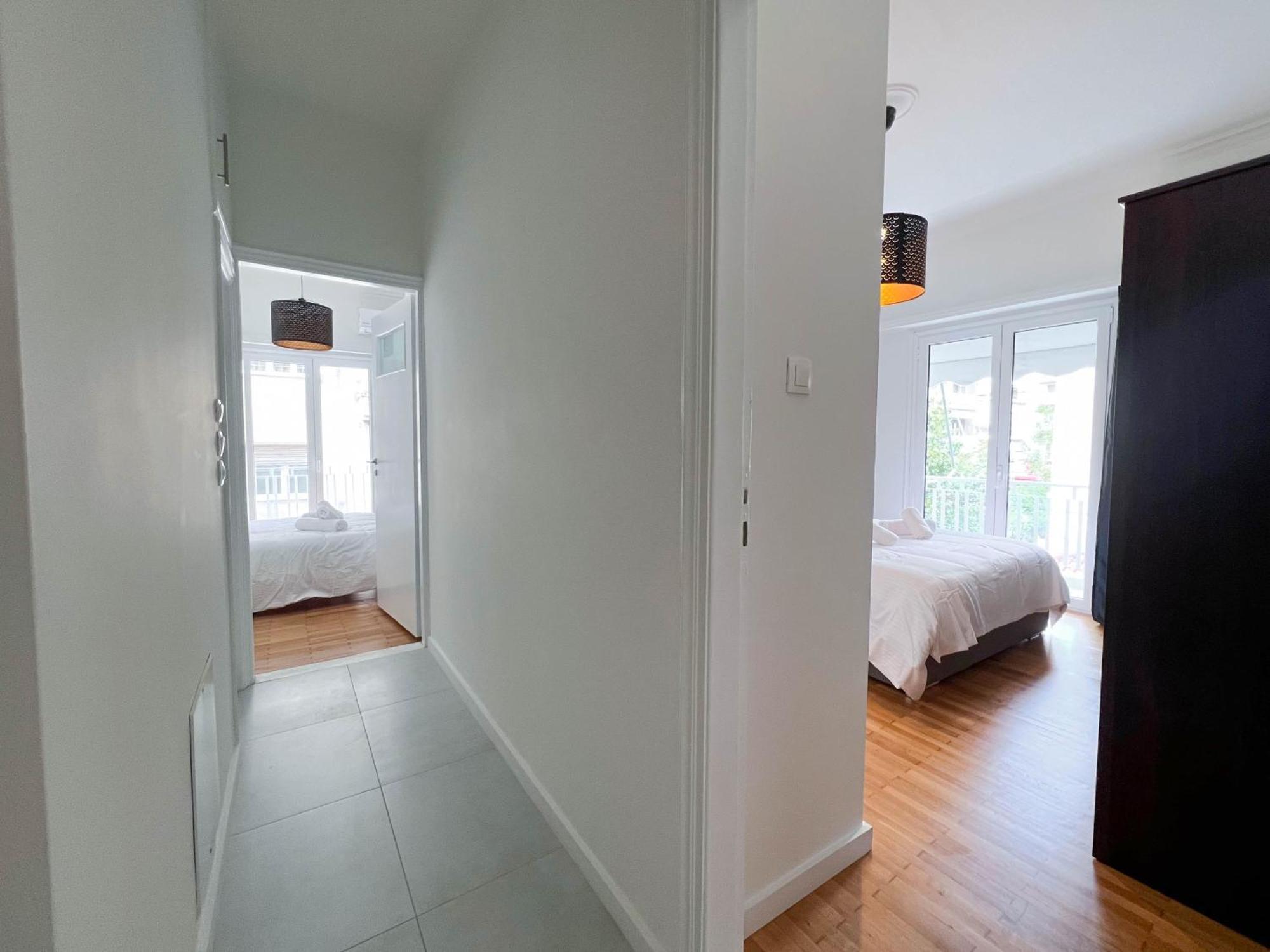 Family Two Bedroom Apartment Benaki アテネ エクステリア 写真