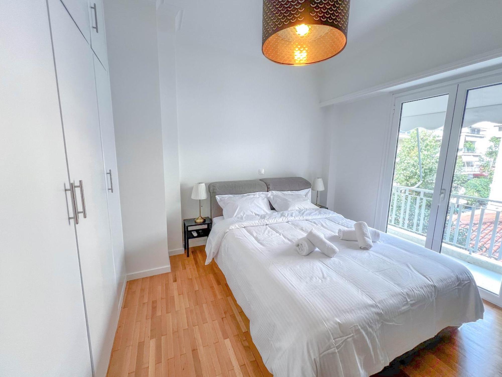 Family Two Bedroom Apartment Benaki アテネ エクステリア 写真